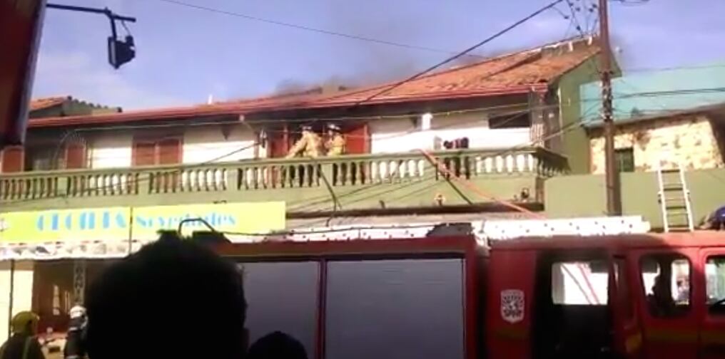 El incendio fue controlado rápidamente. Foto: captura de pantalla de video, Twitter @Aldojeda92 