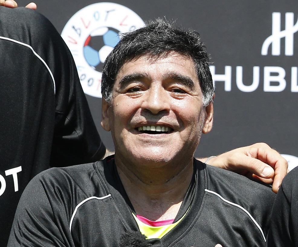 fútbol Diego Maradona se reunirá el lunes en Suiza con el presidente de la FIFA, Gianni Infantino, para abordar la crisis en la Asociación del Fútbol Argentino (AFA) que corre riesgo de ser desafiliada. 