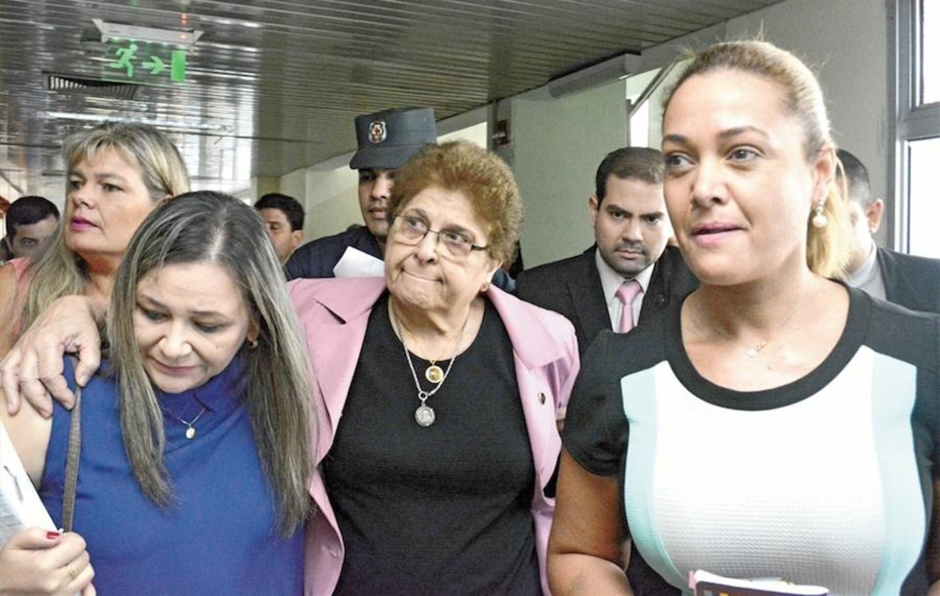 Noyme Yore, defensora general.