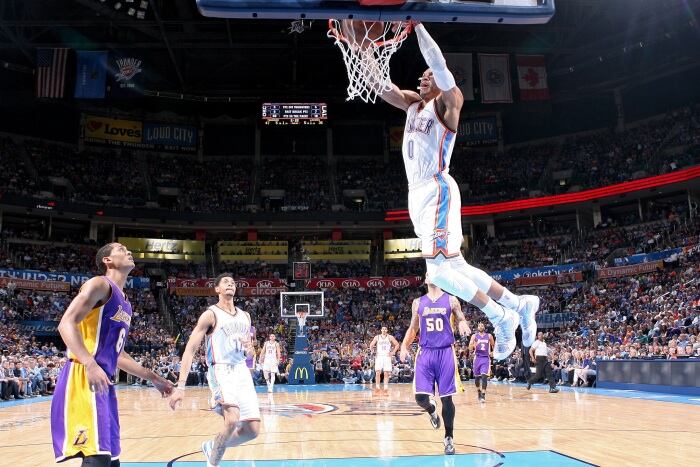 Westbrook consiguió así su 14º triple-doble de la temporada y el segundo consecutivo, en esta ocasión con 26 puntos, 10 rebotes y 11 asistencias, pero OKC nunca lideró después del primer cuarto.