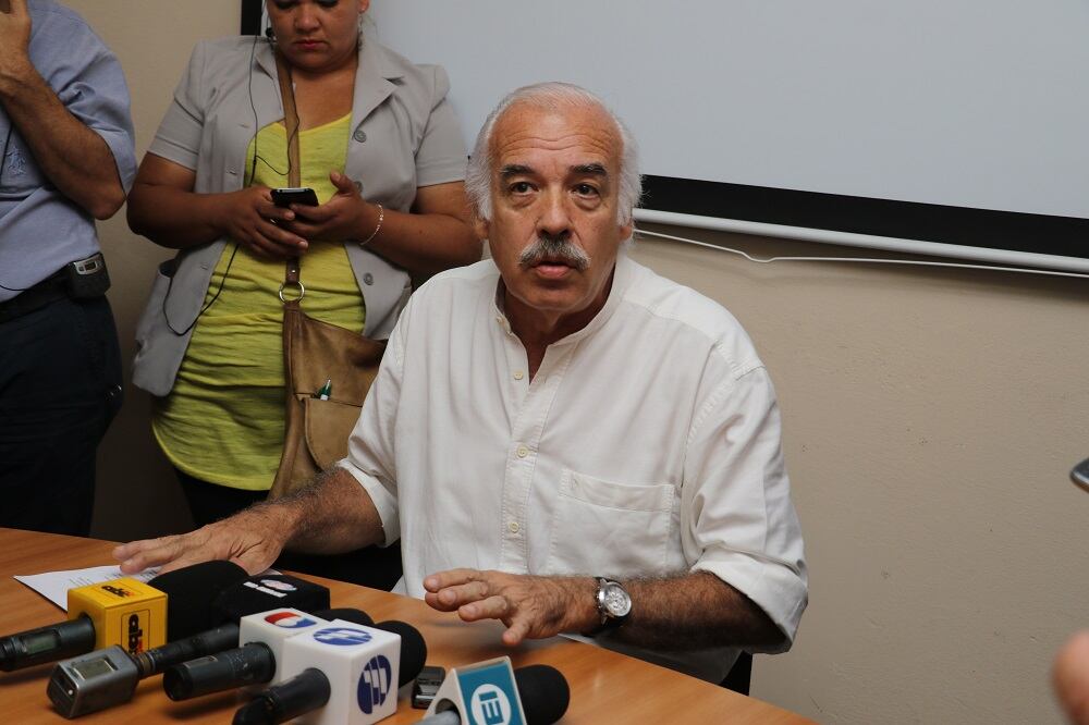 El doctor Aníbal Filártiga, director del Hospital de Trauma. Foto: Archivo.