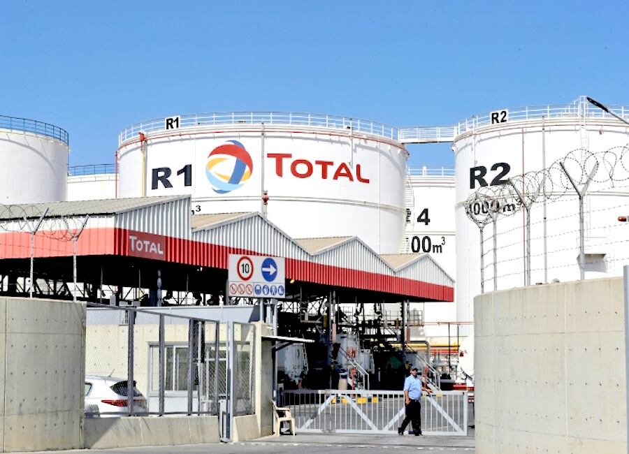 Una estación de distribución de la petrolera francesa Total en Beirut.