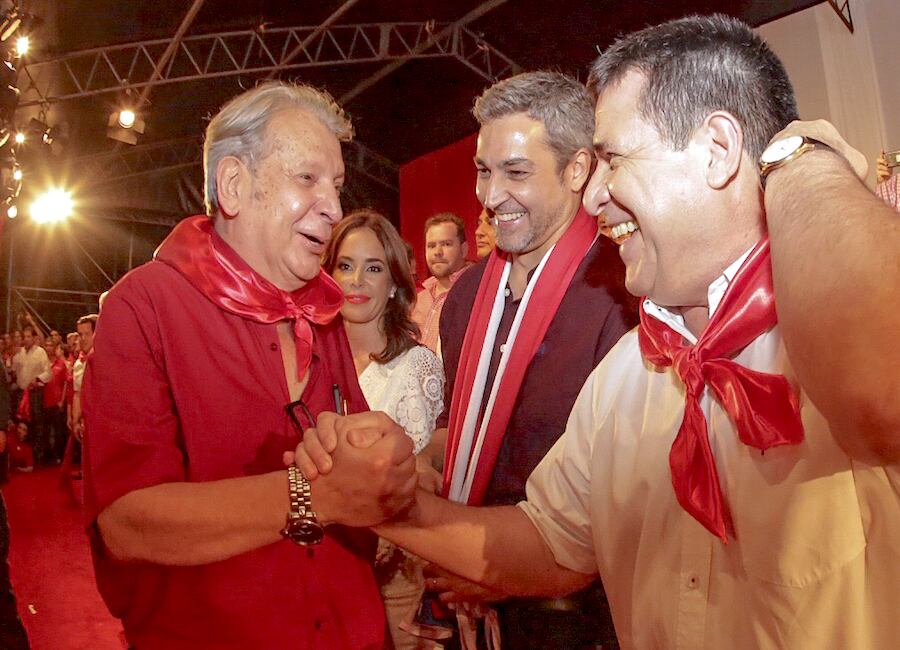 Juan Carlos Galaverna reiteró que el expresidente Horacio Cartes Jara, no tiene intenciones de jurar, ni ocupar su banca en el Senado. Foto: Archivo.