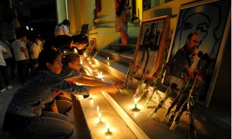Velas en La Habana, Cuba. Foto: Yamil Lage AFP.