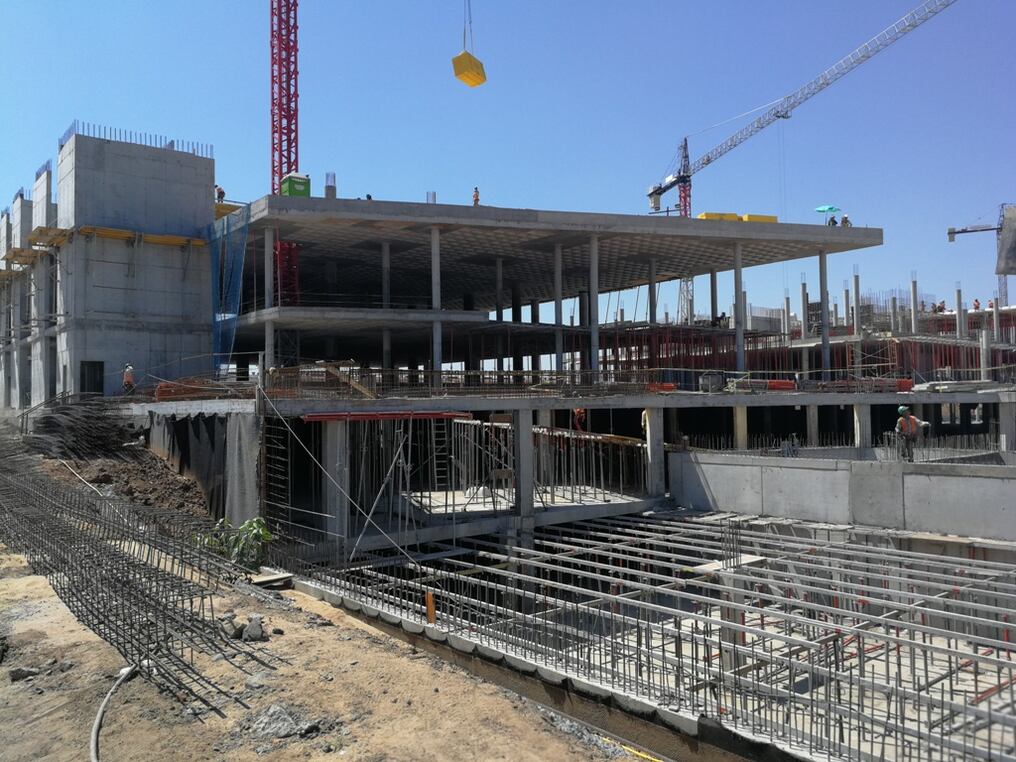 Obra de la futura Oficina de Gobierno en la zona del Puerto de Asunción. Foto: MOPC