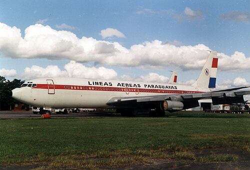 Líneas Aéreas Paraguayas (LAP) fue la última aerolínea estatal que tuvo el país.
