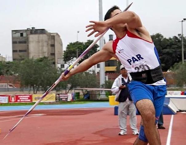 Larzon Díaz será uno de los competidores que entran en acción hoy en Lima.