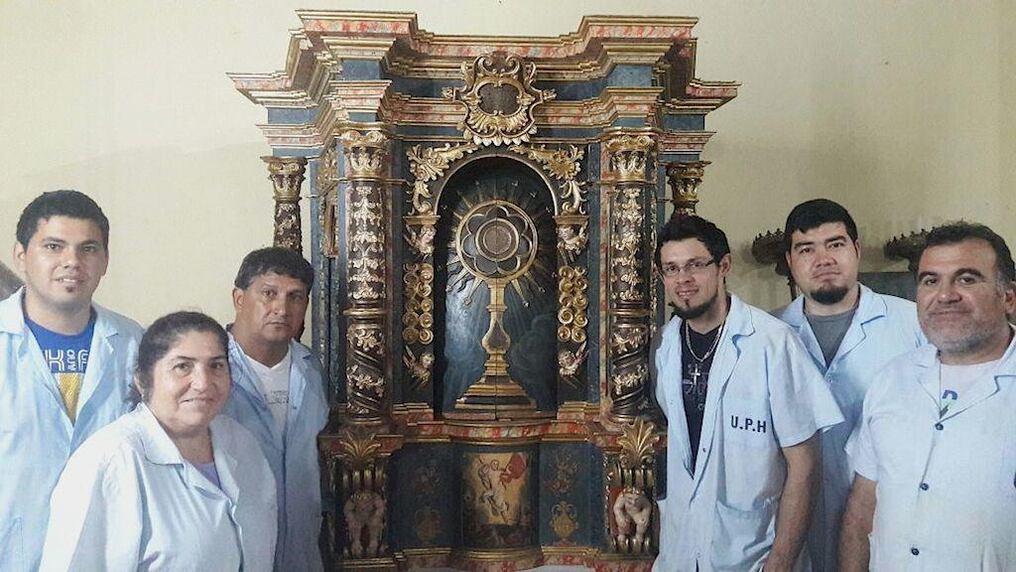 El equipo de restauración: Inocencio Ruiz Díaz,Rosalía Villagra, Miguel Ángel Benítez, Marcos Román, Fabián Lugo, Martín Montiel, Jorge Ramos y Arq. Myrian Mármol. 