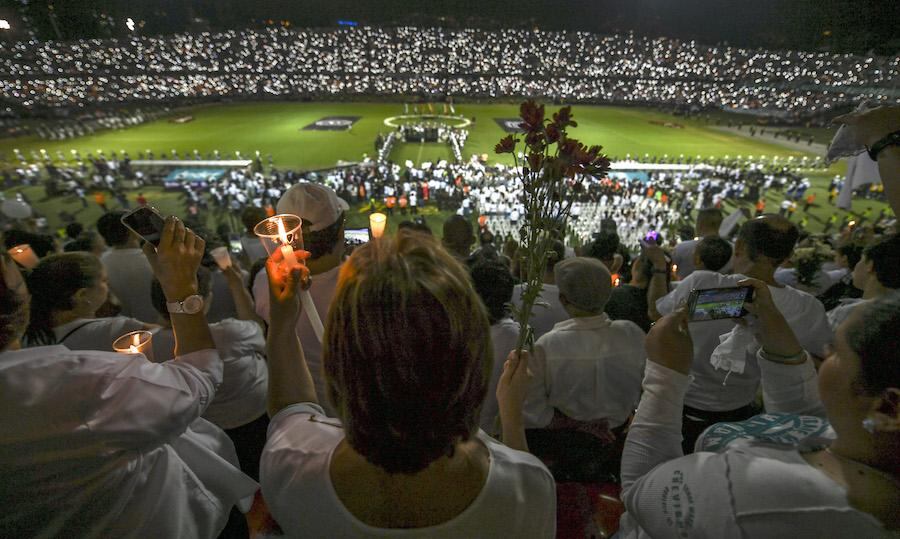 Una imagen cargada de sentimientos y calor humano queda como testimonio de la gran calidad de los colombianos. 