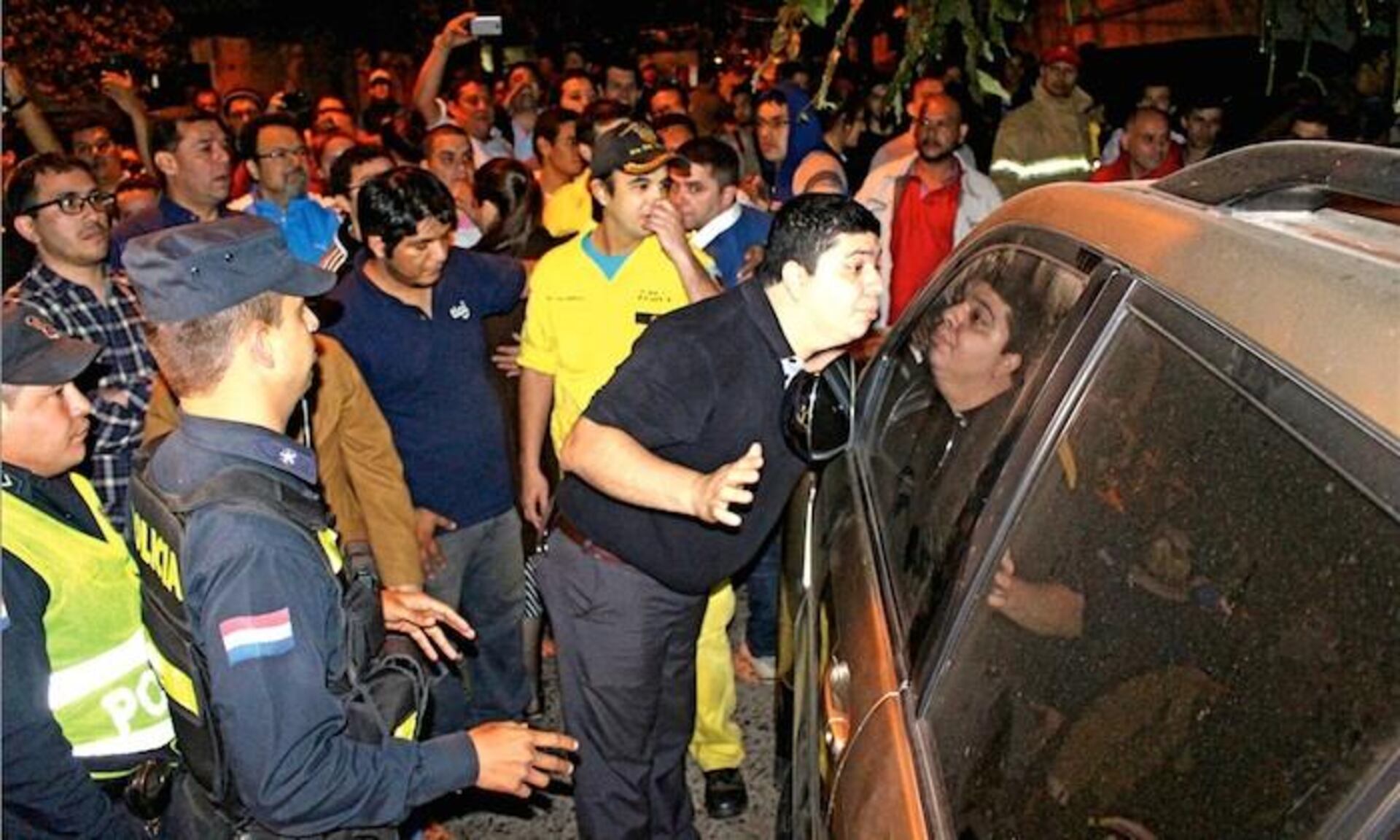 La noche en que los bomberos decidieron no callar.