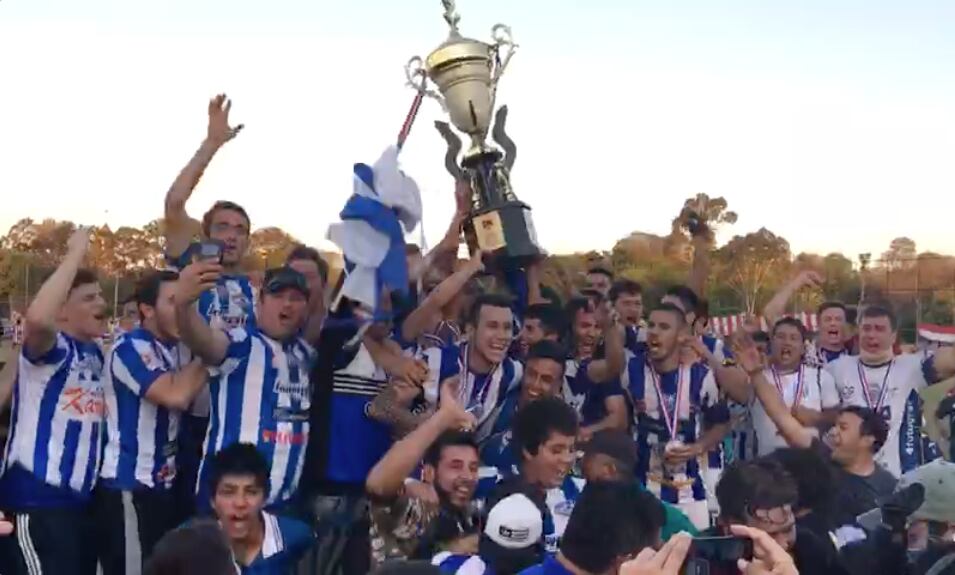 El conjunto encarnaceno se consagró campeón en el torneo Nacional B y sueña con la Intermedia.