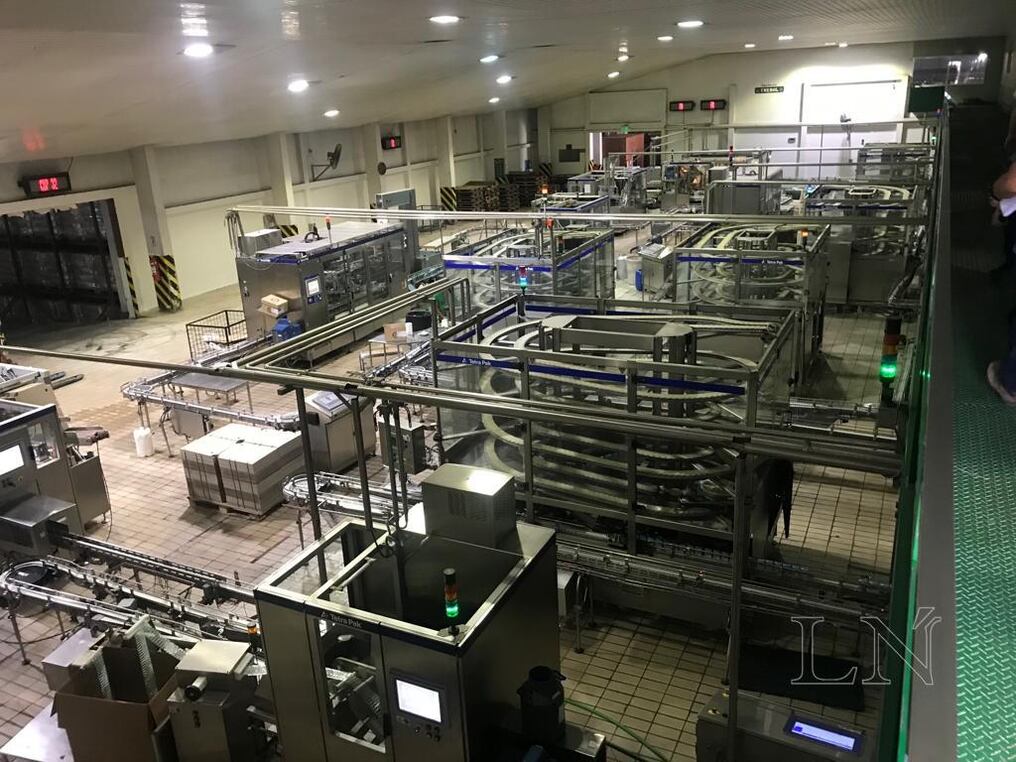 Planta de procesamiento de leche en el Complejo Industrial de Lácteos Trebol en Loma Plata, Boquerón. FOTO: LA NACIÓN.