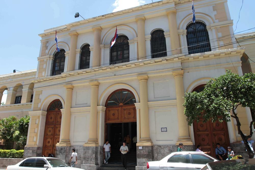 La Subsecretaría de Estado de Tributación (SET) cerró el primer mes del 2017 con un saldo positivo en sus recaudaciones. 