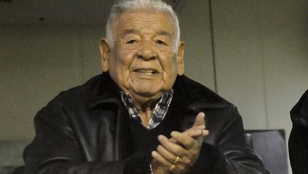 Don Diego Maradona, se encuentra en delicado estado de salud.
