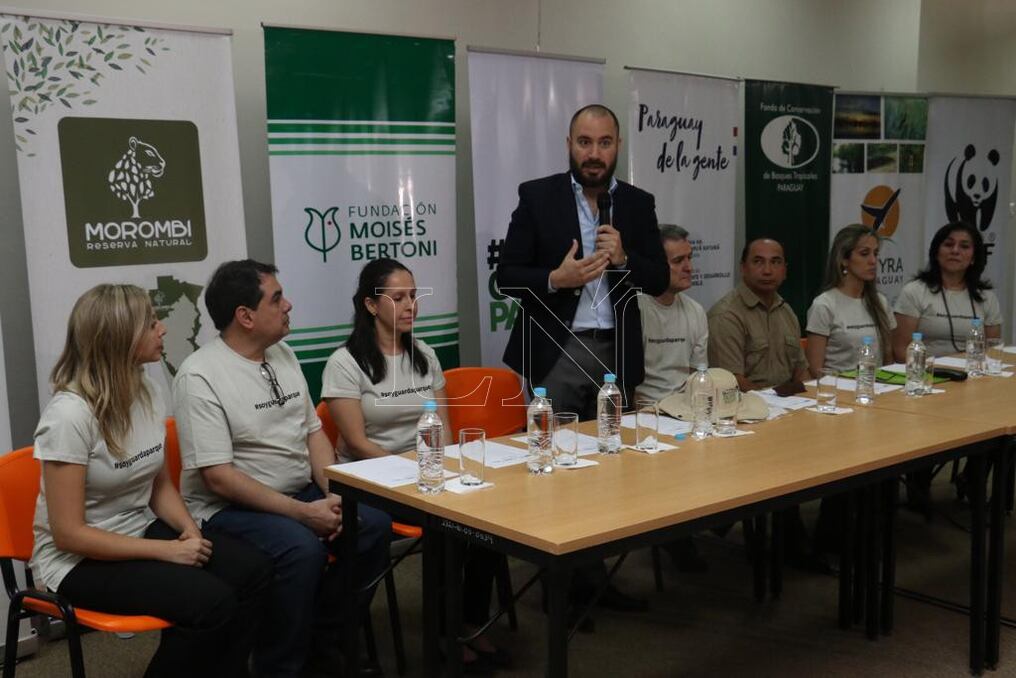El ministro del Mades, Ariel Oviedo durante la presentación de la campaña. Foto: Pánfilo Leguizamón.