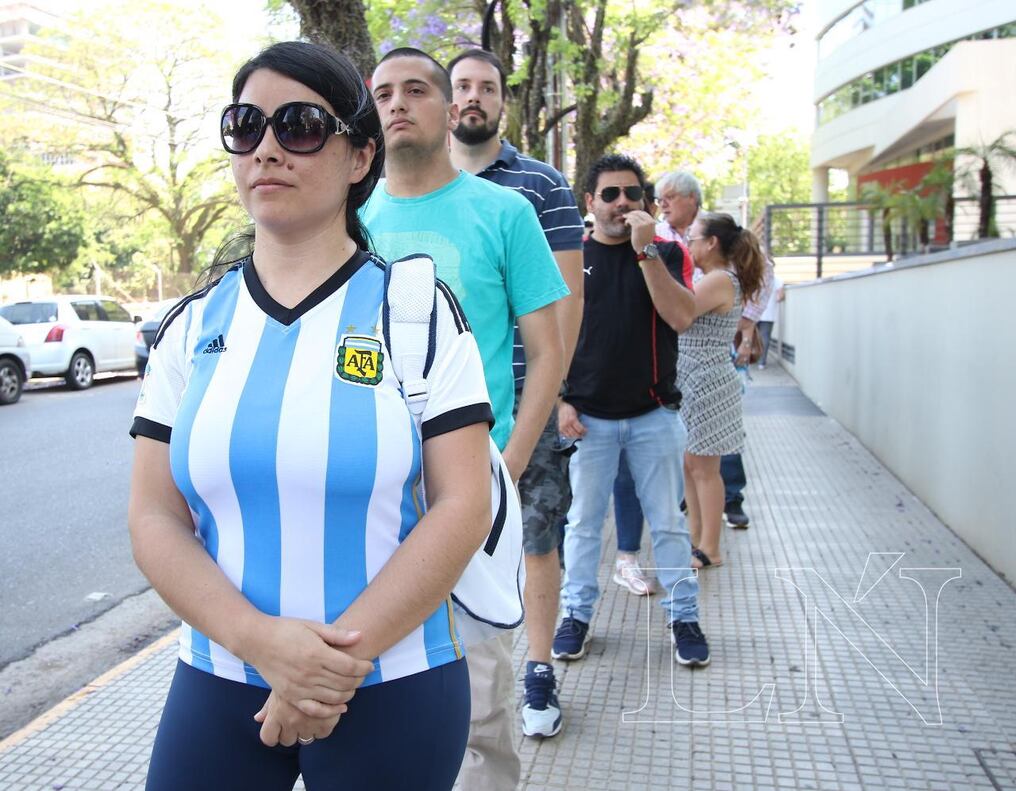 Votación de argentinos en Paraguay. Foto: Nadia Monges.