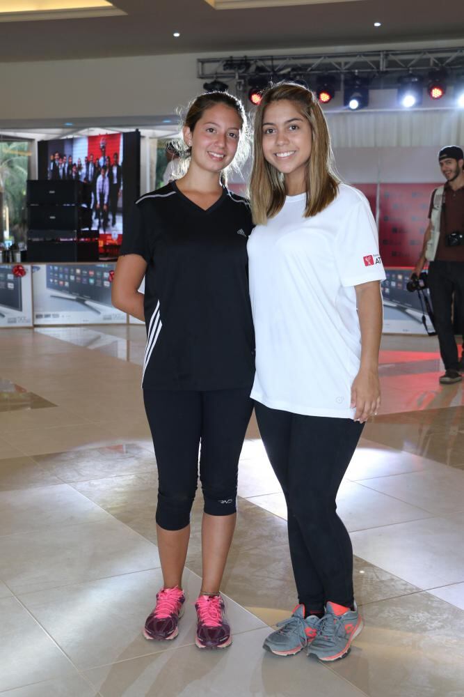 Camila Espínola y Stephy Sosa.[/caption]
