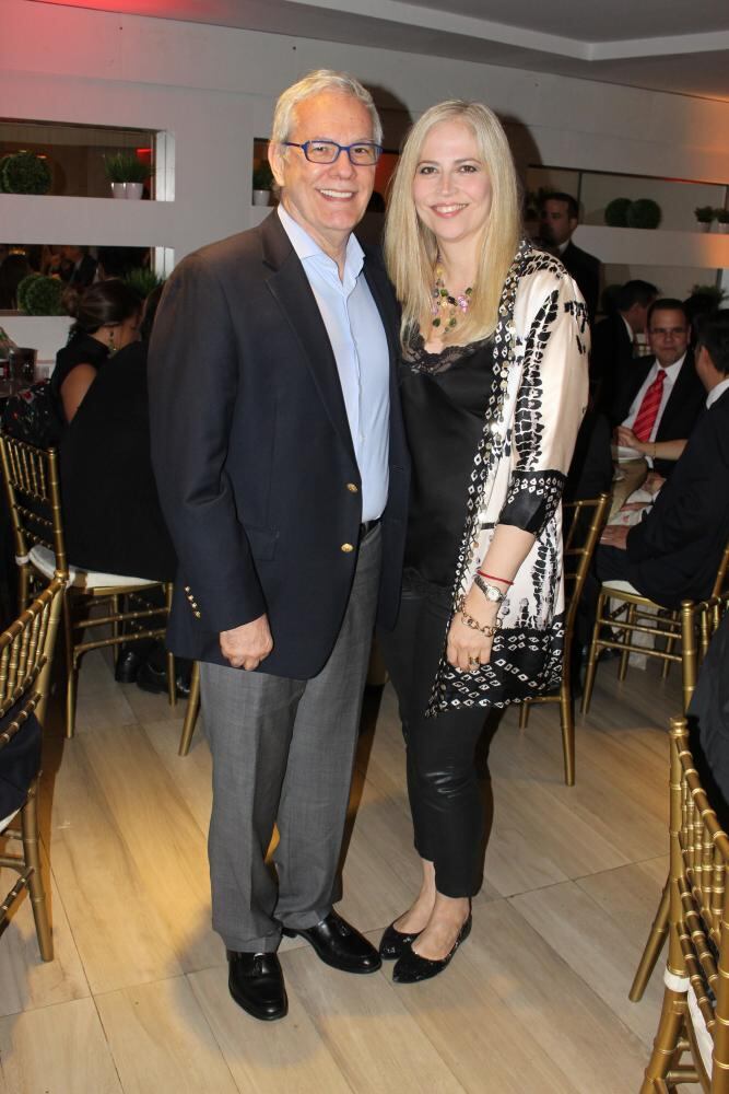 Daniel Nasta y Viviana Dioverti de Nasta.[/caption]