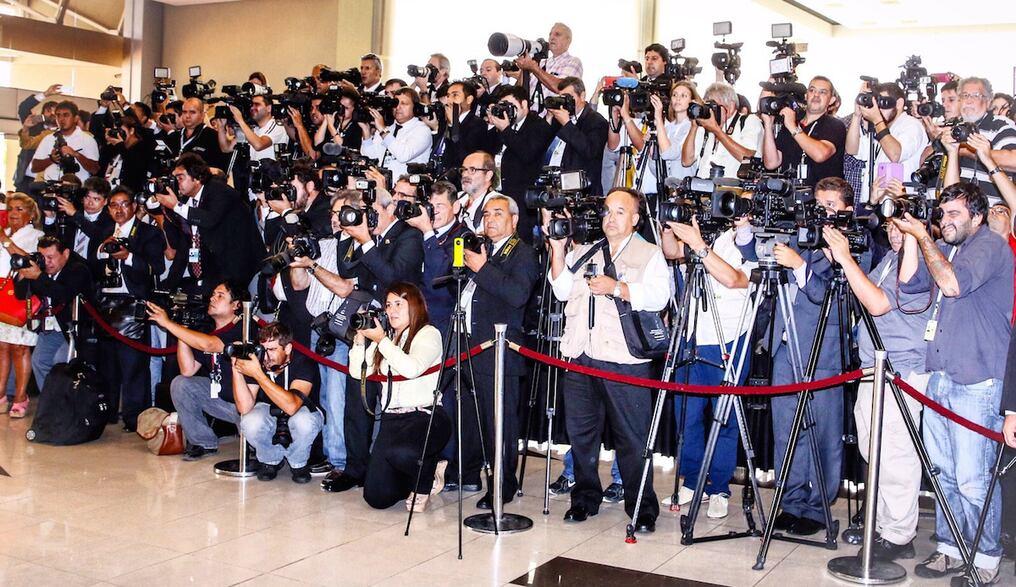 Reporteros Gráficos acreditados a la cobertura del mega encuentro. Foto René González.