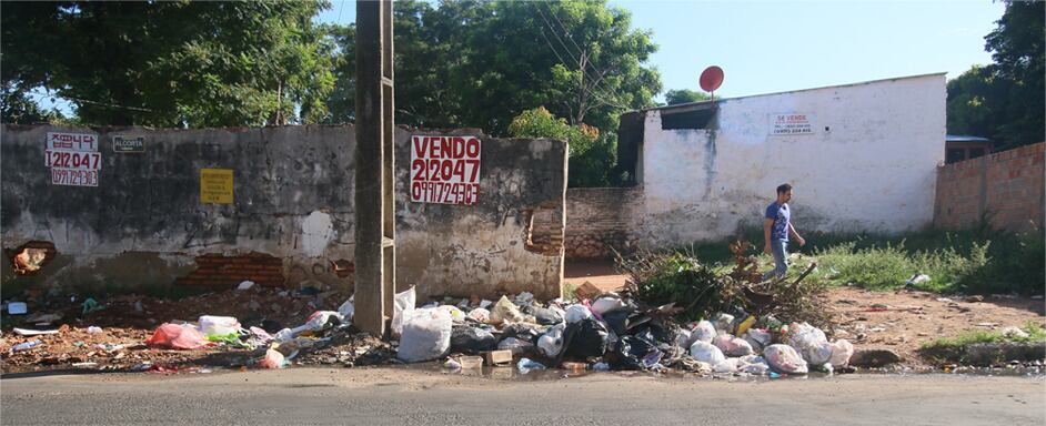 Así se veía la calle antes del #basurachallenge. Foto: Gentileza.