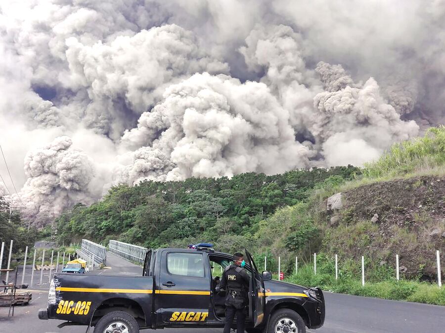 El volcán de Fuego de Guatemala, es muchos más virulento que el de Kilauea de Hawái, según expertos.