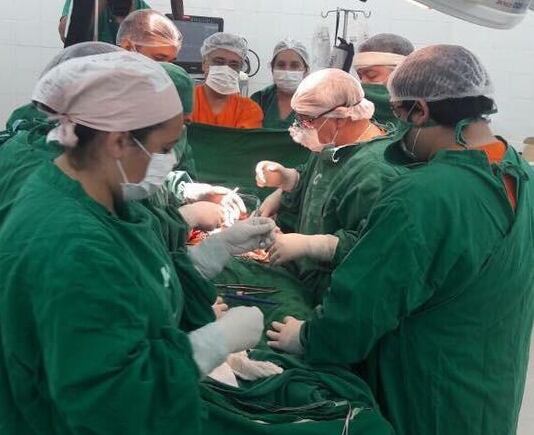 El equipo multidisciplinario de la institución empezó el proceso de ablación para la realización del trasplante renal. Foto: Gentileza