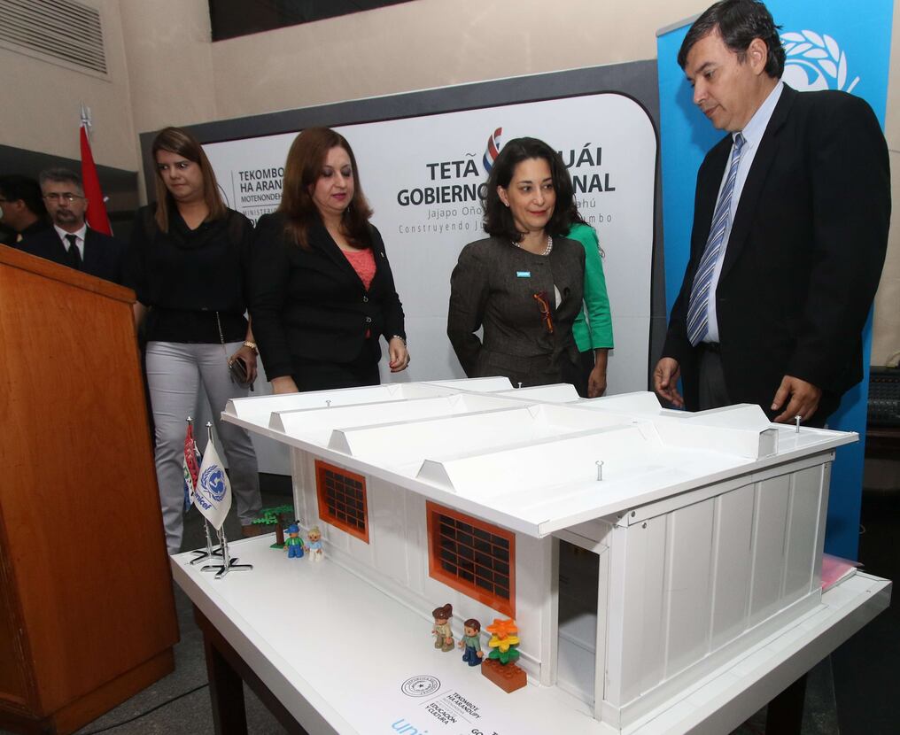 Unicef presentó estructura de chapas con núcleo de isopor