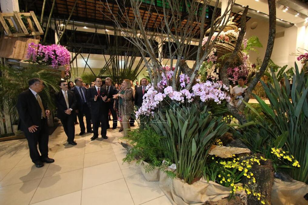 Hoy se llevó a cabo la inauguración de la exposición de orquídeas de Taiwán. Foto: Pánfilo Leguizmón.