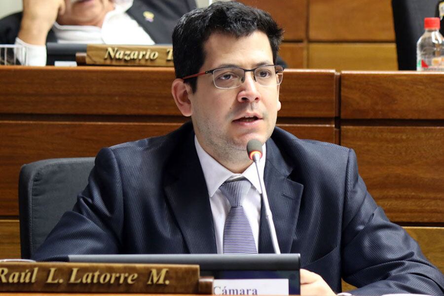 Diputado Raúl Latorre.