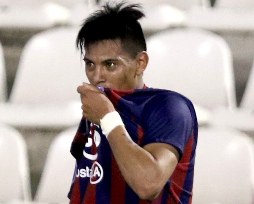 SANTIAGO ARZAMENDIA - JUGADOR DE CERRO