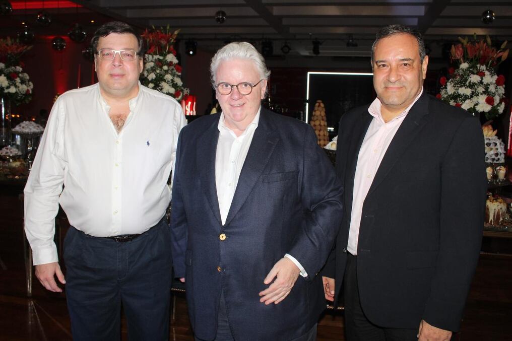 Jerónimo Nasser; el presidente del Sudameris Bank, Conor McEnroy; y José Luis Módica.