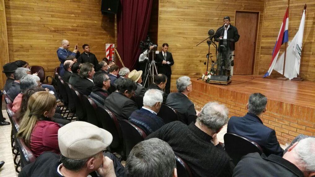 Del evento asistieron autoridades del Gobierno, así como departamentales, locales.