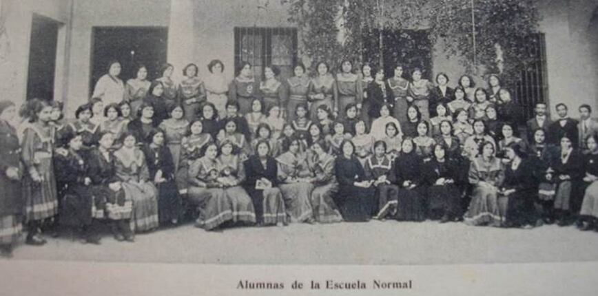 Las alumnas de la Escuela Normal de profesores, fundada por las hermanas Adela y Celsa Speratti.