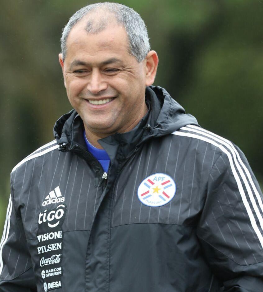 Francisco 'Chiqui' Arce, no tiene margen de error en la clasificatoria sudamericana al Mundial Rusia-2018 ante un Chile envalentonado por su reciente segundo título consecutivo en Copa América.