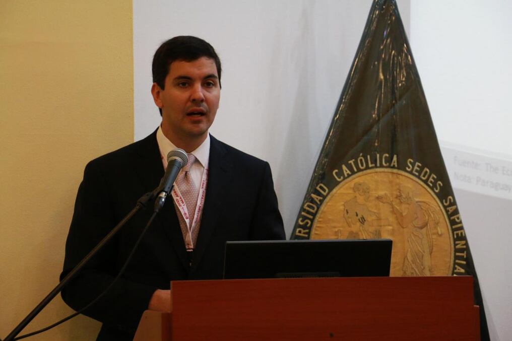 Santiago Peña.[/caption]