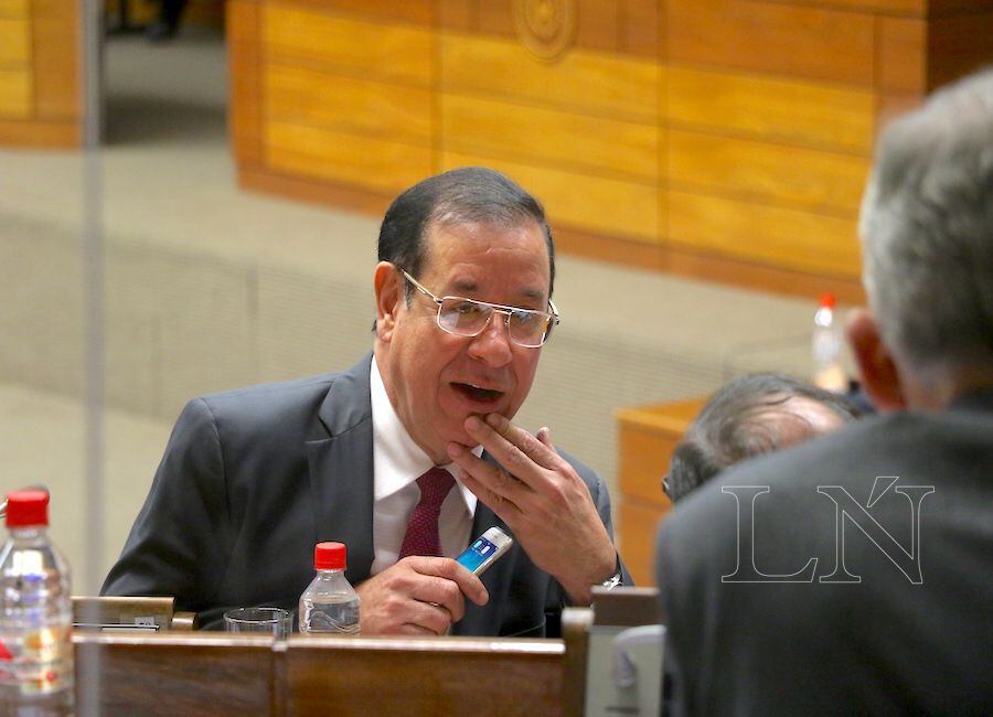 Abogado pretende que todo vaya por la "vía normal y evitar suspicacias". Foto: Christian Meza