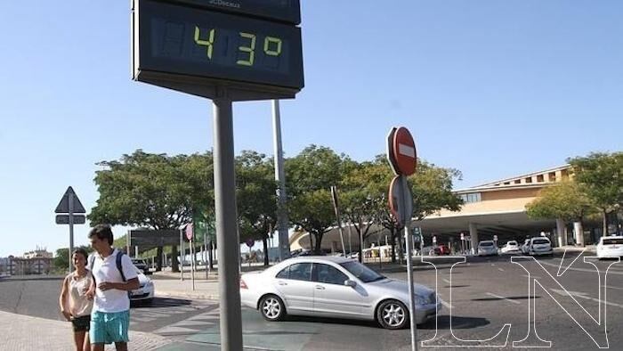 Julio registró la temperatura más calurosa desde que comenzaron las mediciones hace 137 años, dijeron científicos del gobierno estadounidense. La temperatura media mundial sobre la superficie terrestre y oceánica para julio del 2016 fue la más alta tanto para un mes de julio como para cualquier mes en el registro de datos de la temperatura global de la NOAA, que data de 1880, dijo la Administración Oceánica y Atmosférica Nacional.
El registro supera el récord previo de julio del 2015.