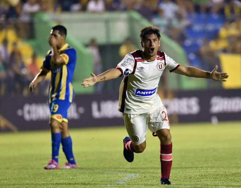 Manicero marcó el tercer gol, el que mató la esperanza de empate de los capiateños. Foto: AFP.