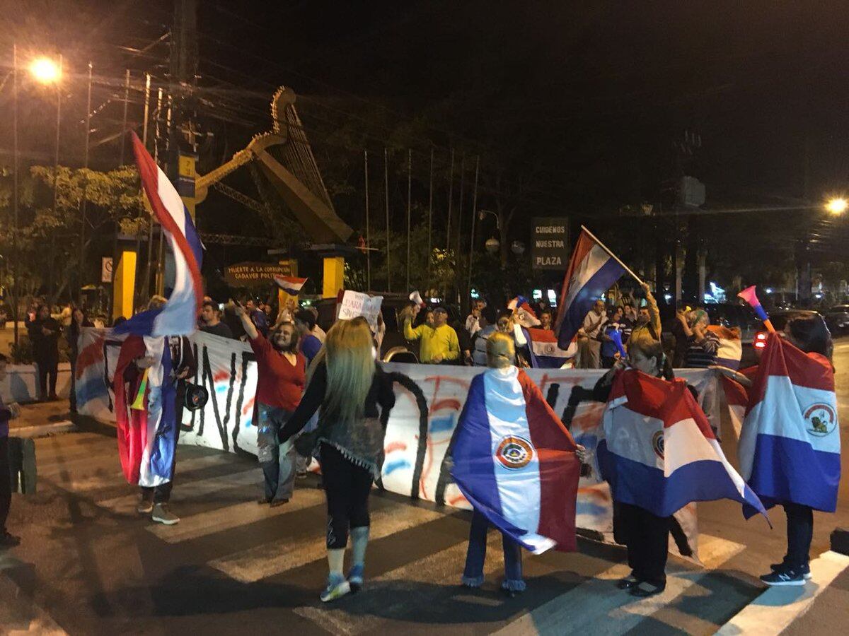 La Nación / Organizan festival para pedir la pérdida de investidura de OGD