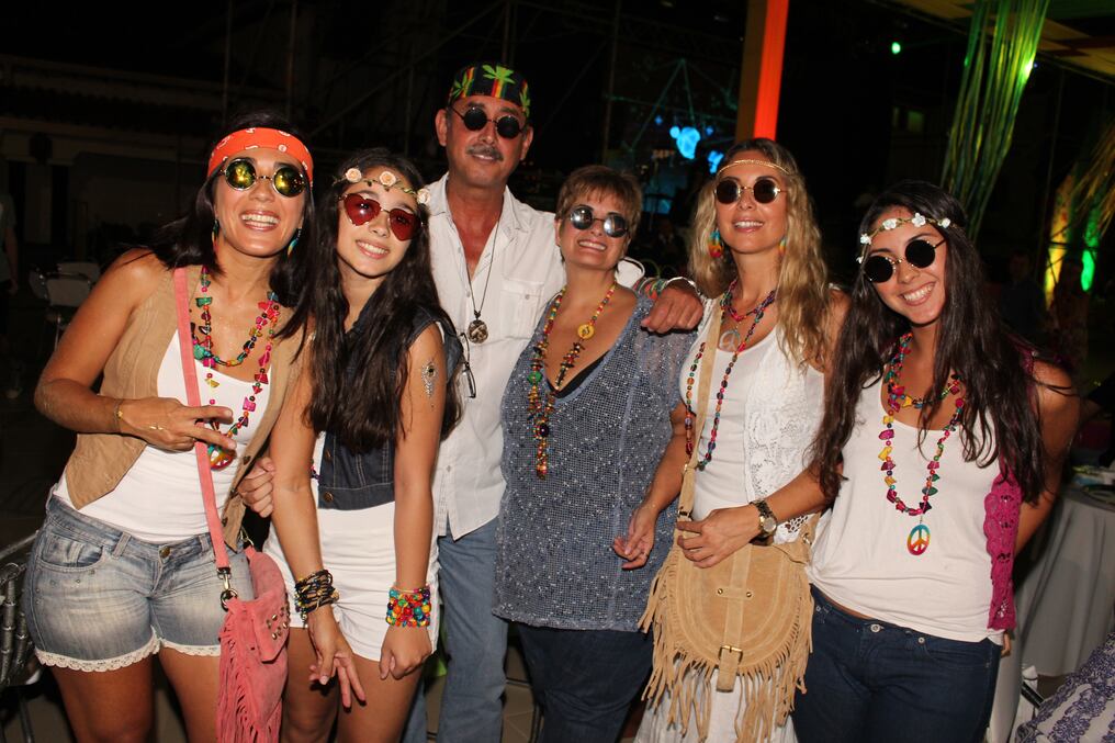Lorena, Jimena, Ángel, Martha, Cristina y Ana Souto. Foto: Ariel Galeano. 