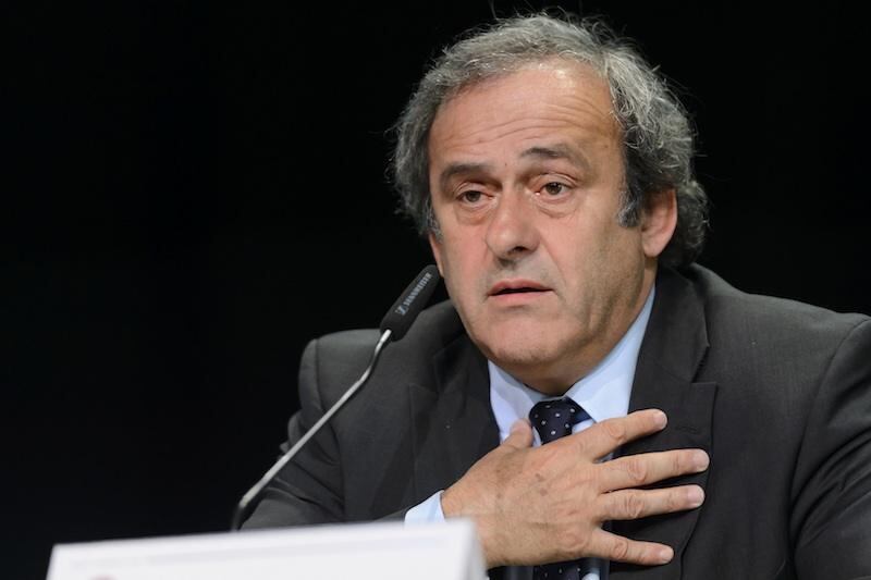 La Eurocopa se disputará en Francia del 10 de junio al 10 de julio y Platini habría estado en el palco de honor como presidente de la UEFA.