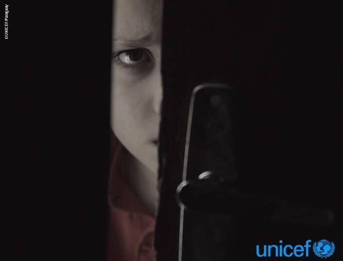 A Unicef le preocupa la condición de los menores en situación de peligro. Imagen de una de sus campañas.