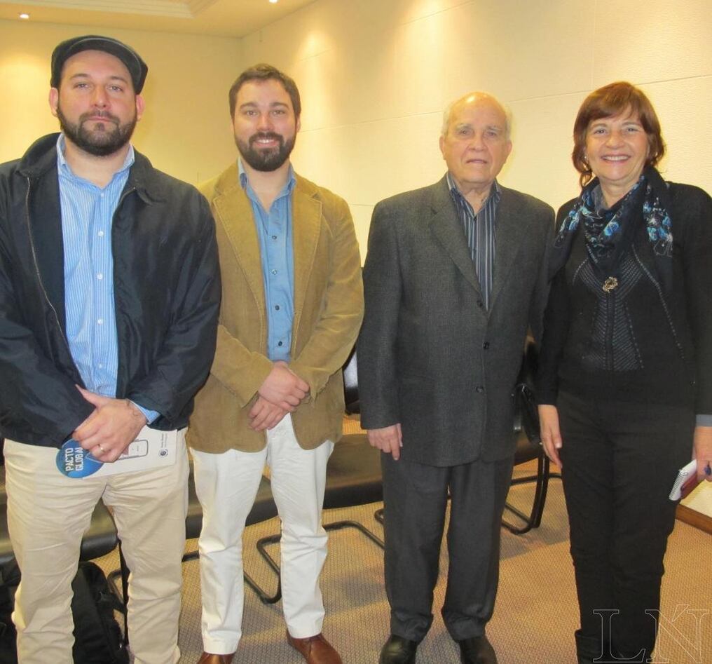 Ángel Almada, Rodrigo Rojas, Jose? Antonio Berges y Carmen Cosp.