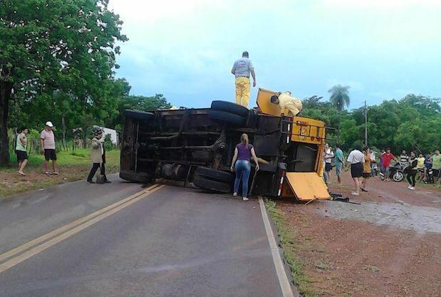 A pesar de la aparatosidad del accidente, no hubo víctimas graves que lamentar. Foto: Gentileza.