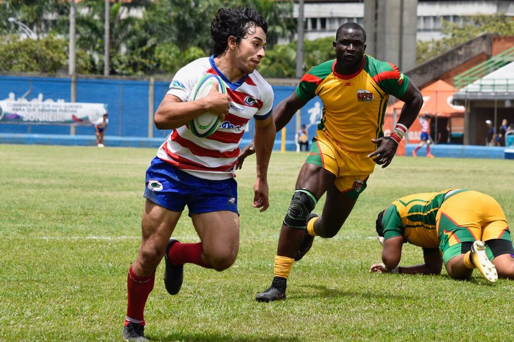 El seleccionado albirrojo de Los Yacarés, celebró su segundo triunfo consecutivo en el Americas Rugby Challenge, que se juega en Medellin, Colombia. FOTO: Prensa URP