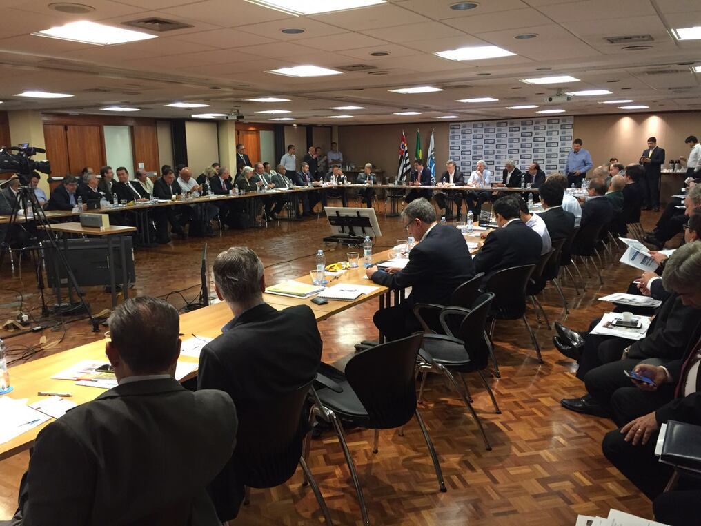 Paraguay y Brasil buscan más integración en sector automotriz