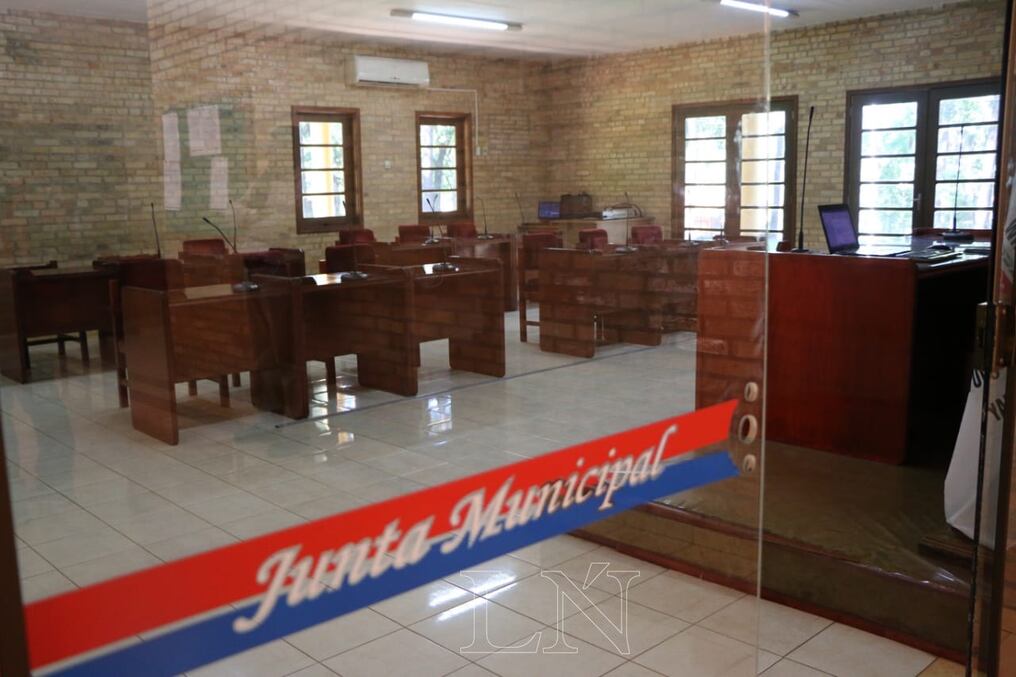 Sala de sesiones de la Junta Municipal de CDE. foto: Gustavo Galeano.