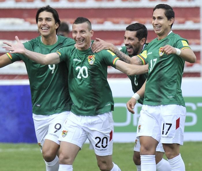 Pablo Escobar (20), un ícono del The Strongest, festeja un nuevo título con el club, el quinto en su carrera.