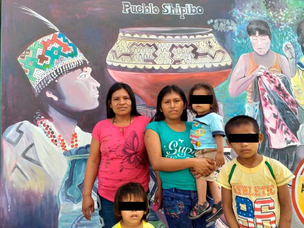 Los menores, de 5, 6, 8 y 14 años, serán trasladados a la ciudad amazónica de Pucallpa, región de Ucayali, para una revisión médica ya que fueron hallados con cuadros de deshidratación, detalló el ministro.