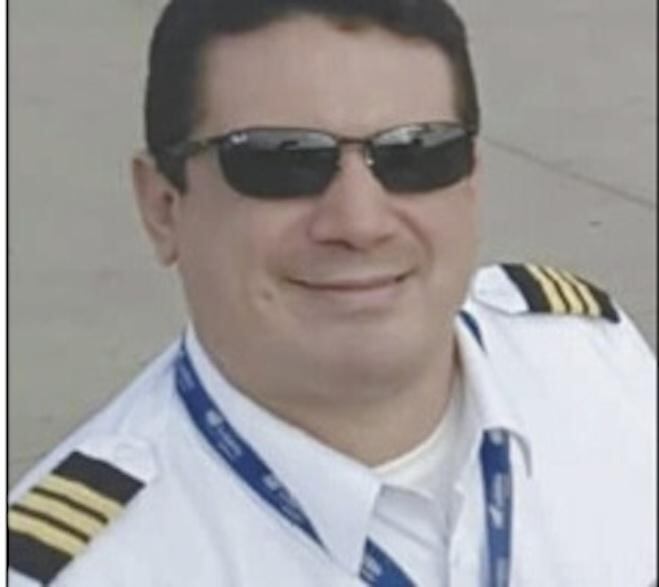 El piloto aviador paraguayo, Gustavo Encina.